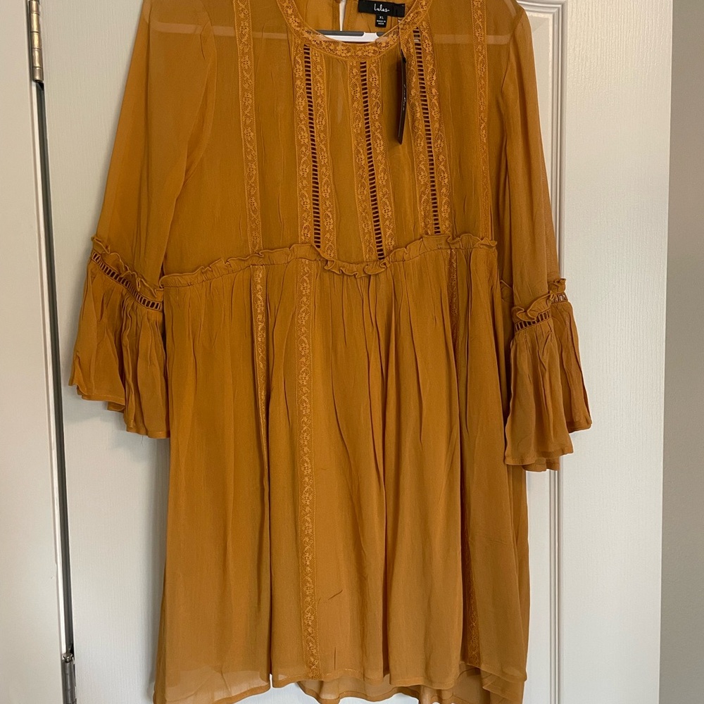 Lulu's Mustard Lace-Trim Tunic